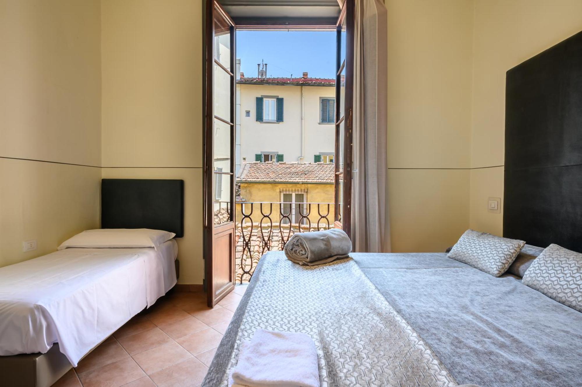 B&B Soggiorno Battistero Флоренция Экстерьер фото